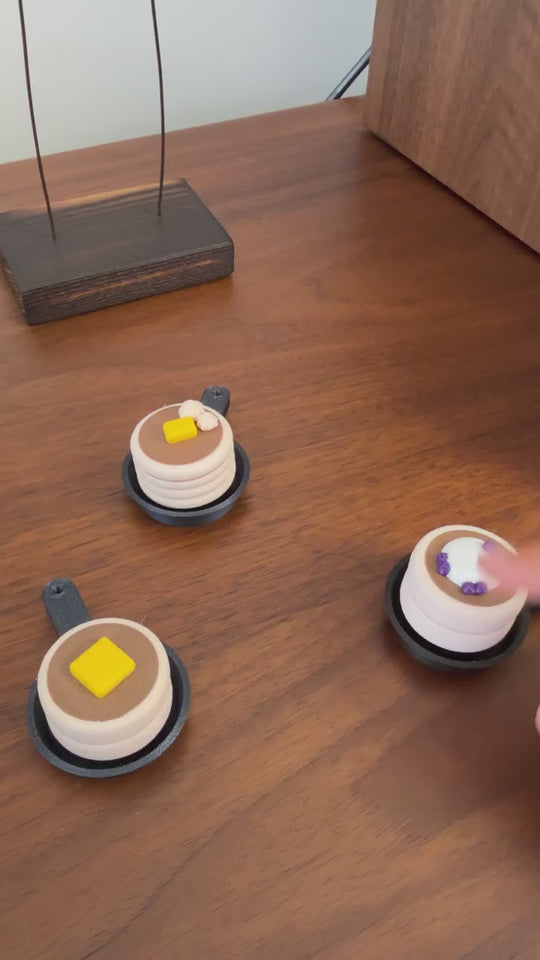 Pancake clicker fidget toys being clicked, video demo